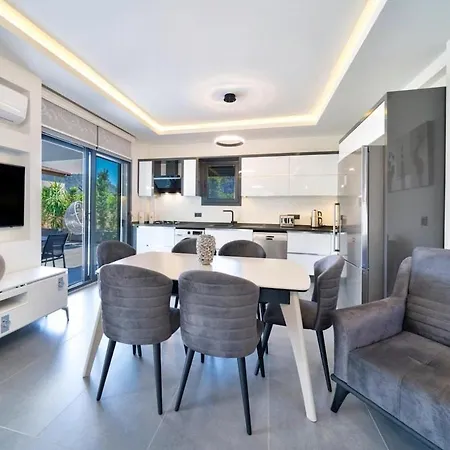 别墅 Katrelia-villa With Children's Pool For 6 Persons In Inlice *