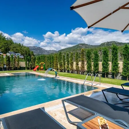 别墅 Katrelia-villa With Children's Pool For 6 Persons In Inlice *