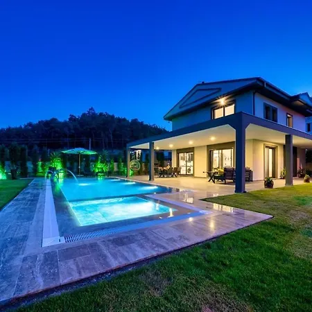 Katrelia-villa With Children's Pool For 6 Persons In Inlice 费特希耶