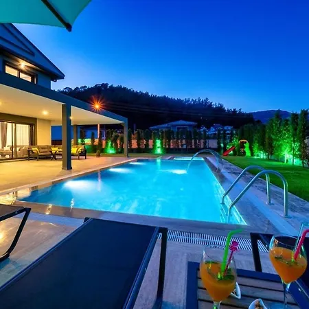 Katrelia-villa With Children's Pool For 6 Persons In Inlice 别墅