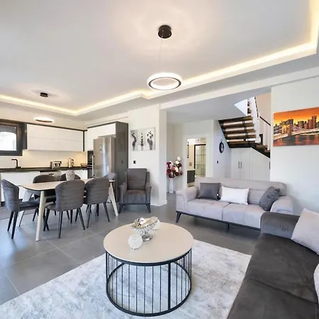 Villa Katrelia-villa With Children's Pool For 6 Persons In Inlice *